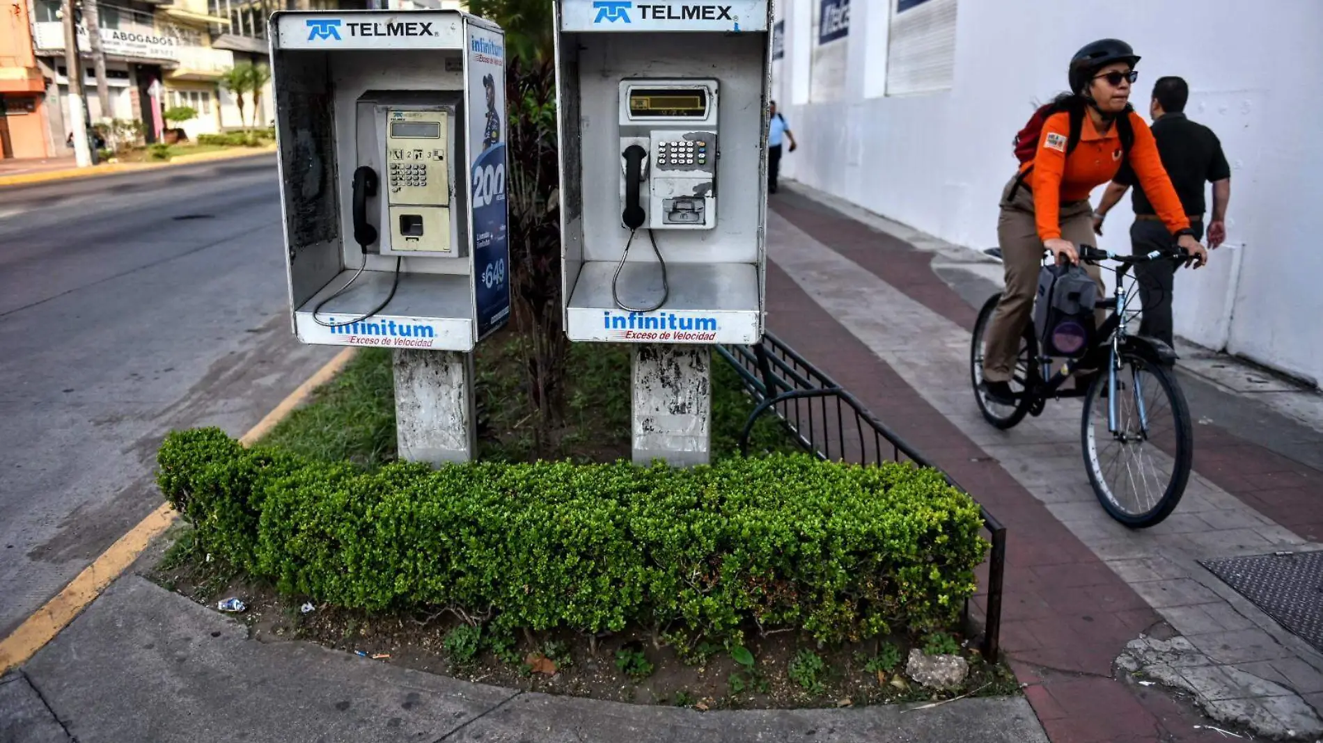 TELEFONOS 